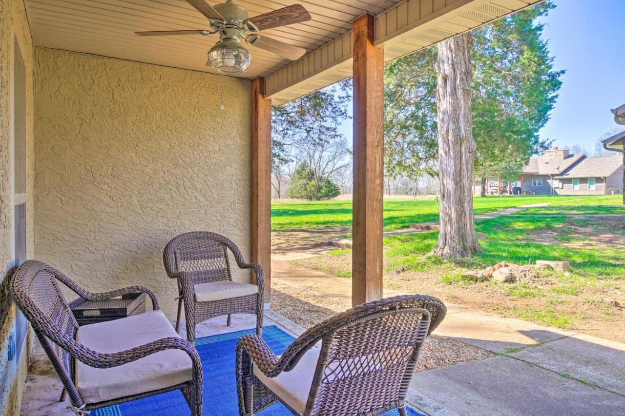 The Cozy Cottage With Lake Taneycomo Access! Branson Bagian luar foto