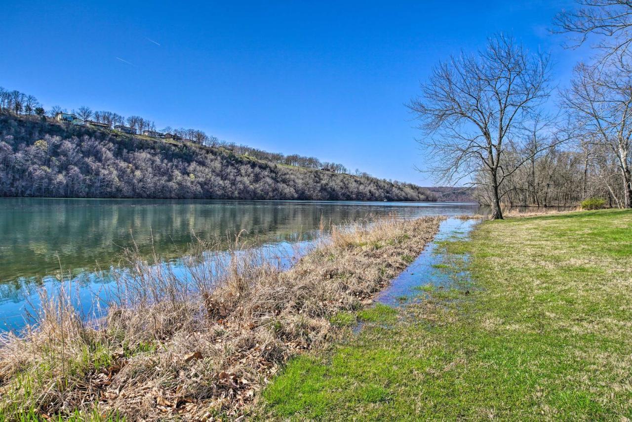 The Cozy Cottage With Lake Taneycomo Access! Branson Bagian luar foto