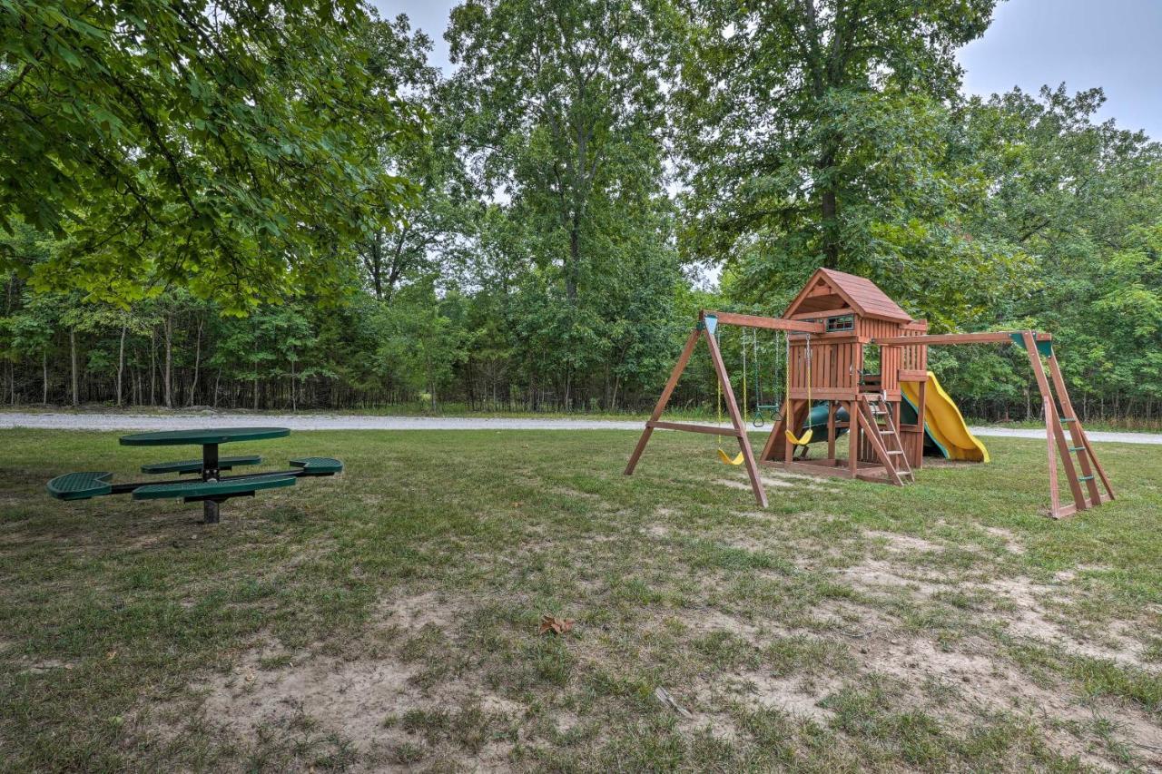 The Cozy Cottage With Lake Taneycomo Access! Branson Bagian luar foto